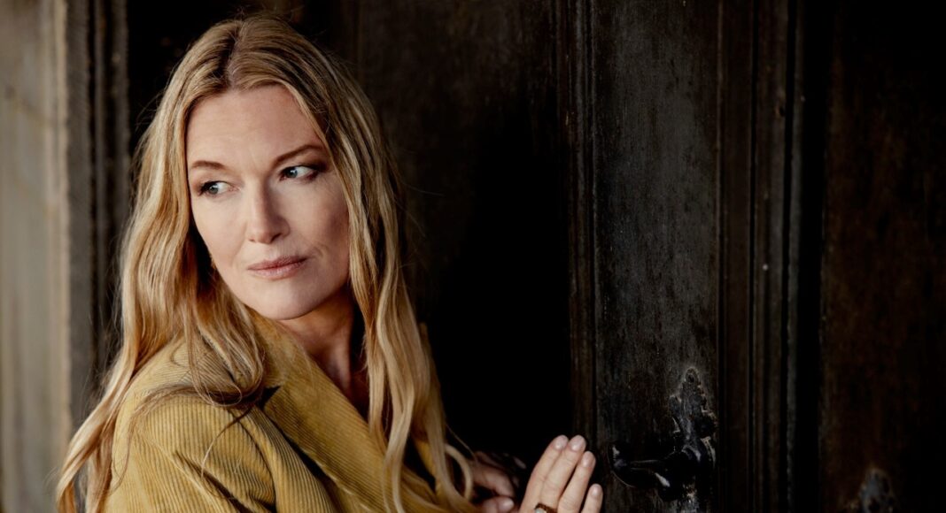 Anne-Grethe Bjarup Riis, vært trosprogrammer, Foto: Isak Hoffmeyer