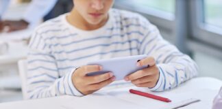 Mobilfri skoler: Reel værdi eller blot signal-værdi? Mobilfri skoler