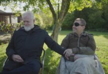 DR sætter fokus på livets afslutning: Vi taler om at dø Esben Dalgaard med Nick Mønsted