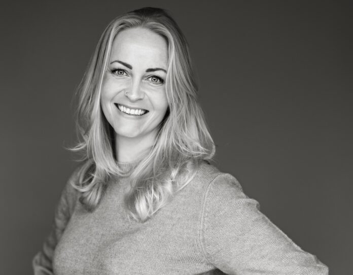 Parterapeut Amanda Lagoni om kærlihed på skærmen