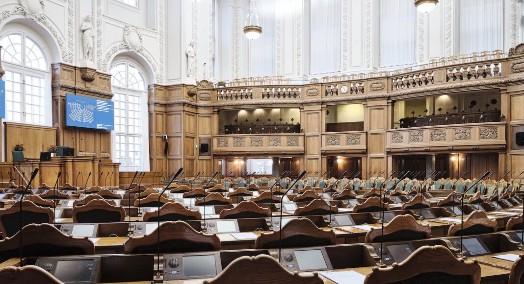 Medieforhandlinger set med KLFs øjne - foto: Christoffer Regild, Folketinget.